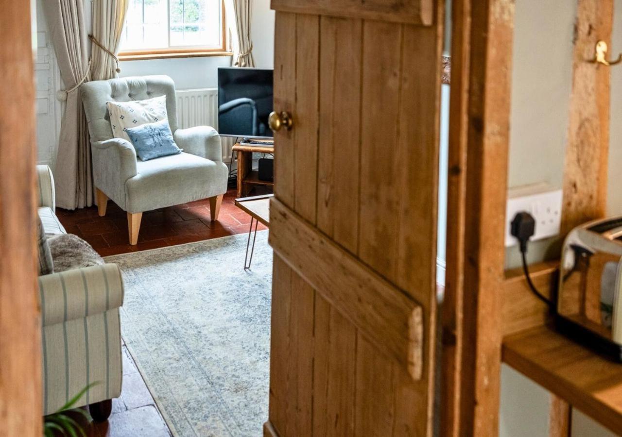 Clifford Chambers - Cosy 2 Bedroom Cottage! Shottery Exterior photo